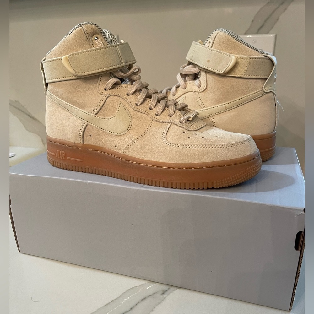 Nike Womens Air Force 1s